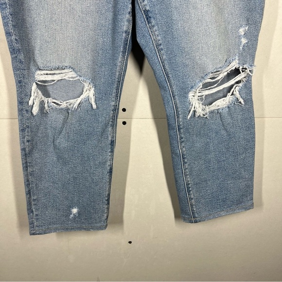 American Eagle Curvy Mom Jean Size 6 EXTRA SHORT - Picture 5 of 9